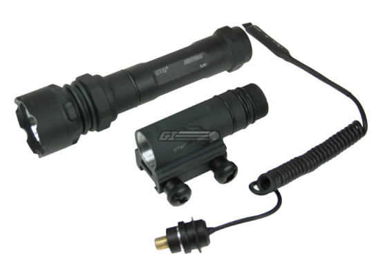 UTG Xenon Tactical Flashlight ( Weapon Mounted )