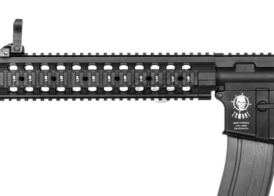Echo 1 Zombat Stryker Carbine AEG Airsoft Rifle ( Black )