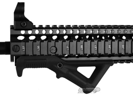 Magpul PTS Angled Fore-Grip ( AFG / Black ) Magpul PTS Angled Fore-Grip ( AFG / Black )