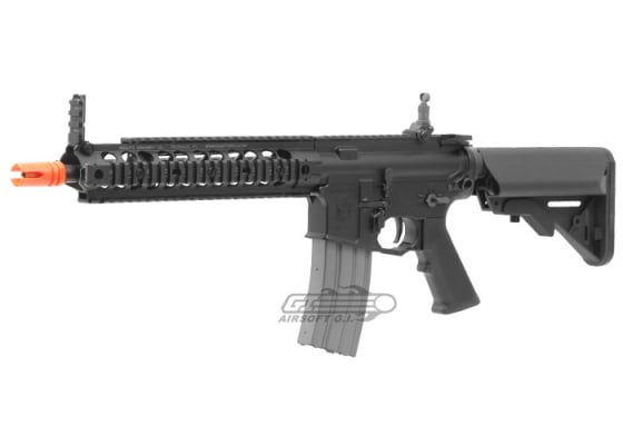 Knight's Armament Full Metal SR16 CQB Carbine By VFC Airsoft Gun Knight's Armament Full Metal SR16 CQB Carbine By VFC Airsoft Gun