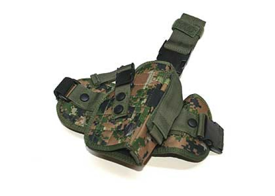 UTG Special Ops Universal Drop Leg Holster for Right Hand ( Woodland Digital )