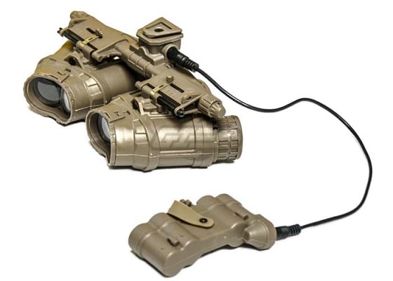 Lancer Tactical GPNVG-18 Dummy Illuminated Night Vision Goggle ( Flat Dark Earth )