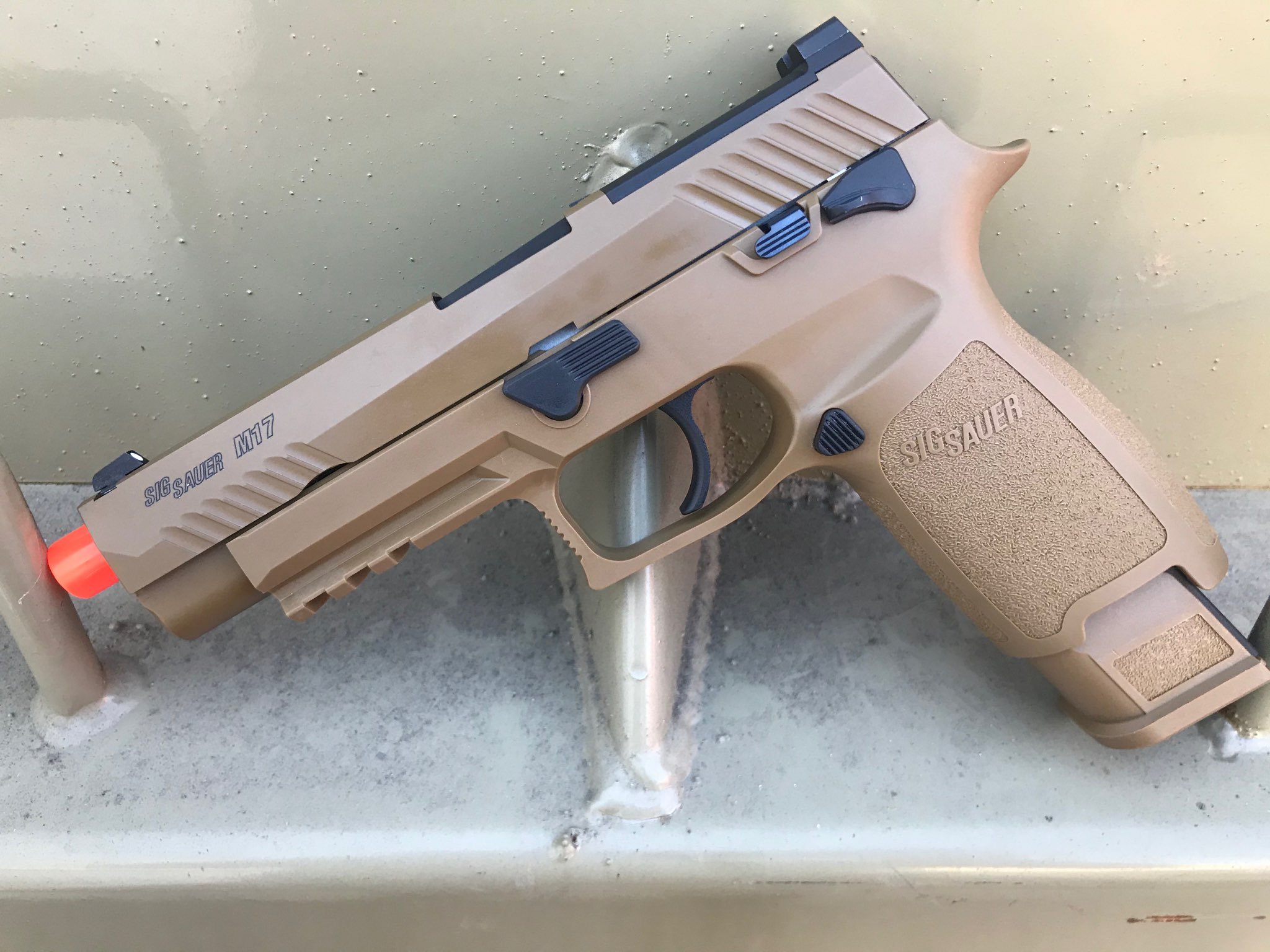 SIG Sauer Proforce M17